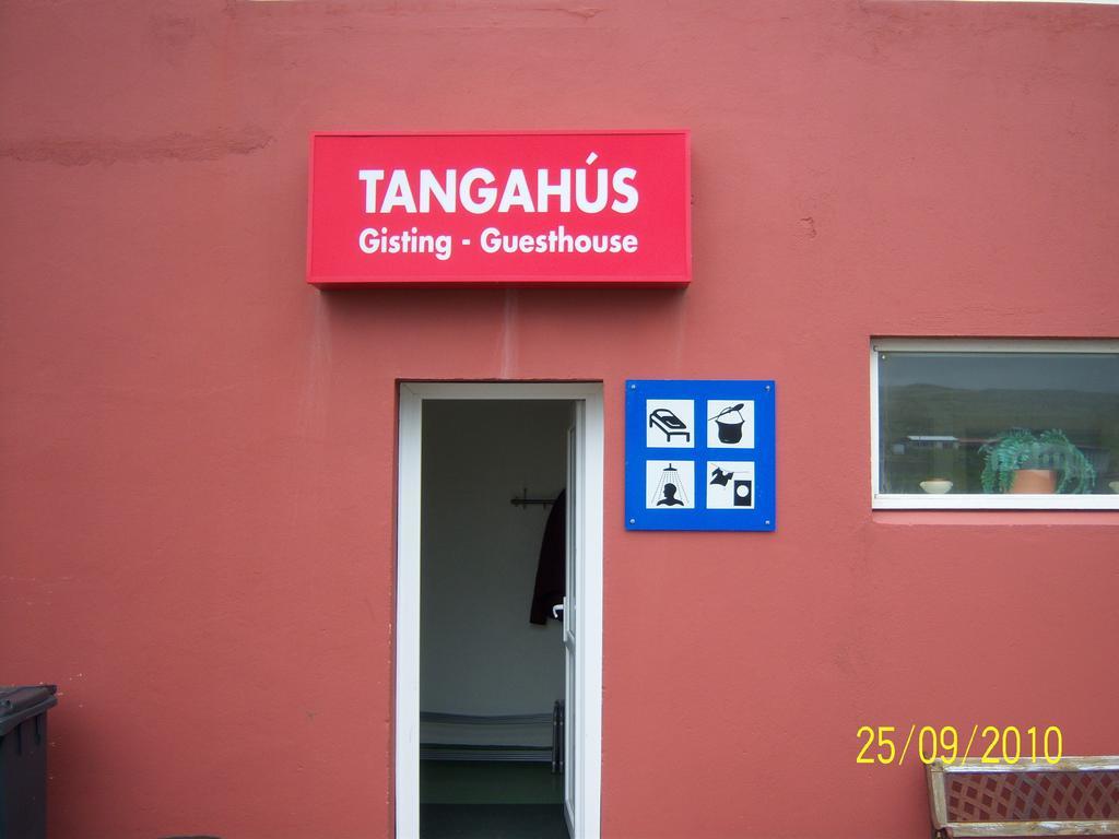 Tangahus Guesthouse Bortheyri Esterno foto